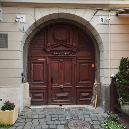 Na Katedralniy Apartment Lviv Exterior photo