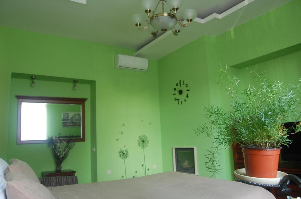 Na Katedralniy Apartment Lviv Exterior photo